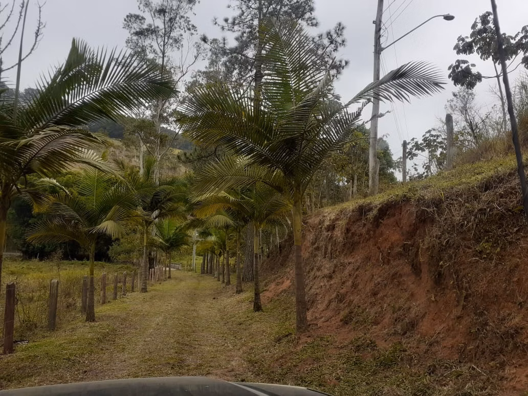 Small farm of 12 acres in São José dos Campos, SP, Brazil