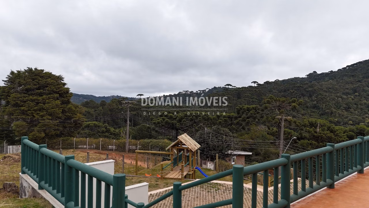 Casa de 1.210 m² em Campos do Jordão, SP