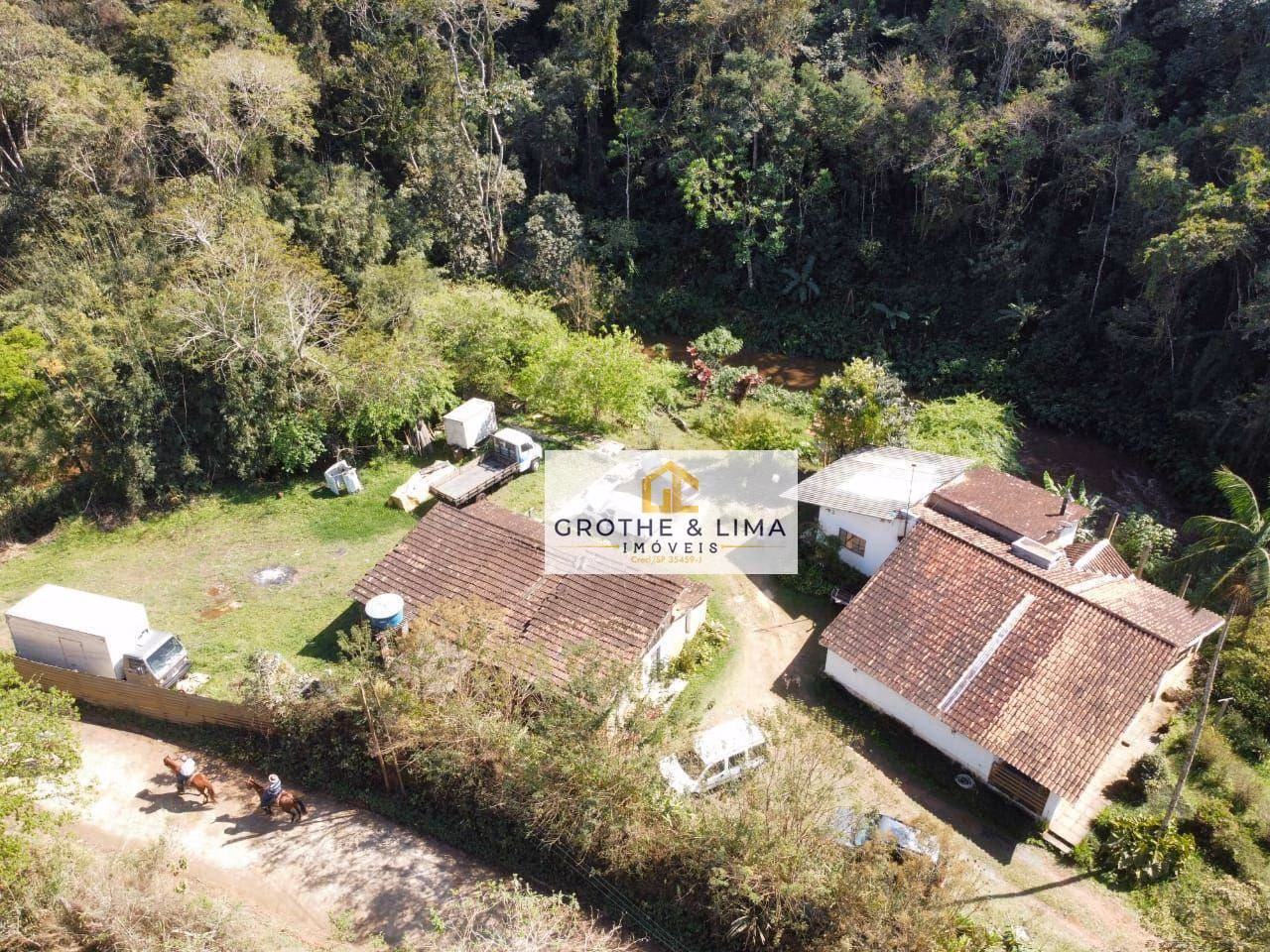 Sítio de 13 ha em Sapucaí-Mirim, MG