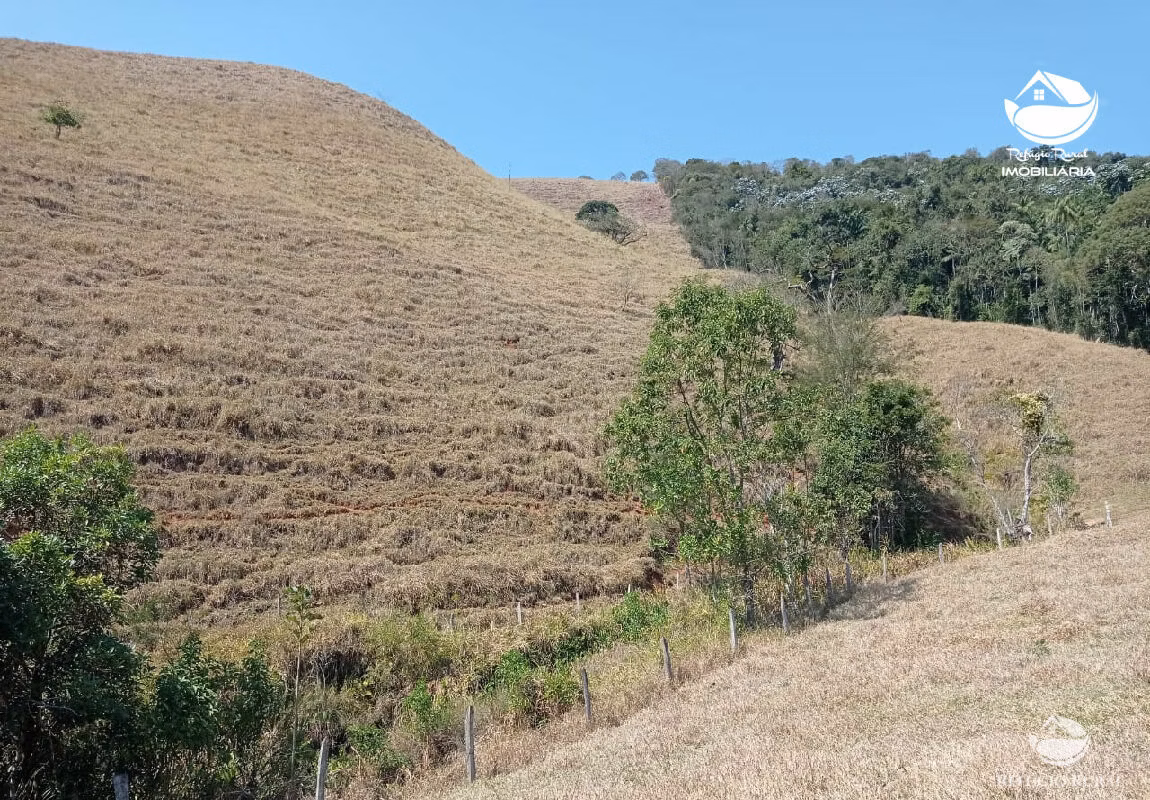Sítio de 14 ha em Monteiro Lobato, SP