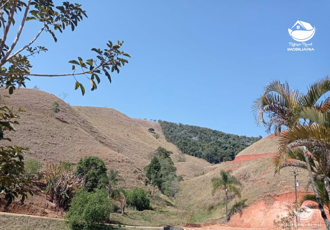 Sítio de 14 ha em Monteiro Lobato, SP