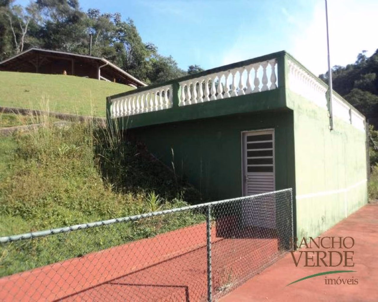 Sítio de 34 ha em Jambeiro, SP