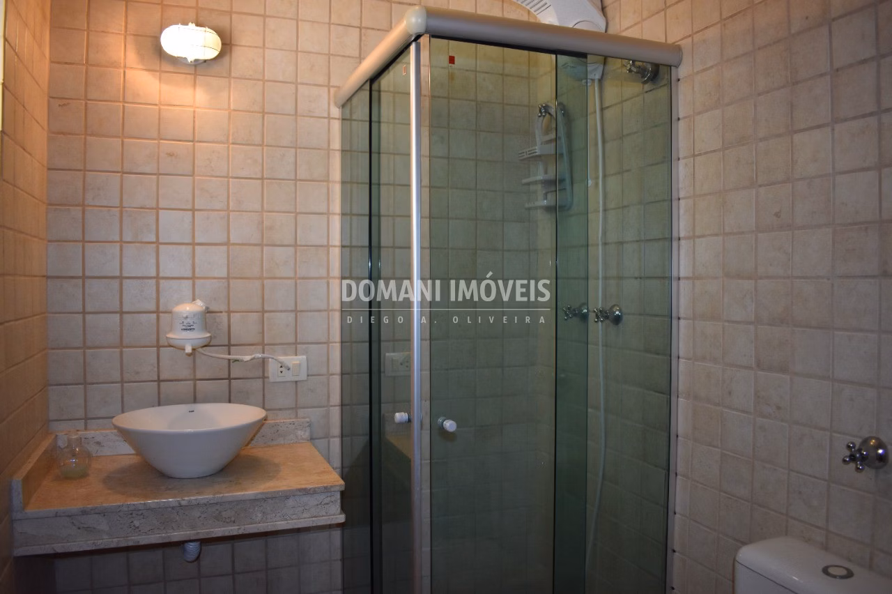 Casa de 2,250 m² em Campos do Jordão, SP