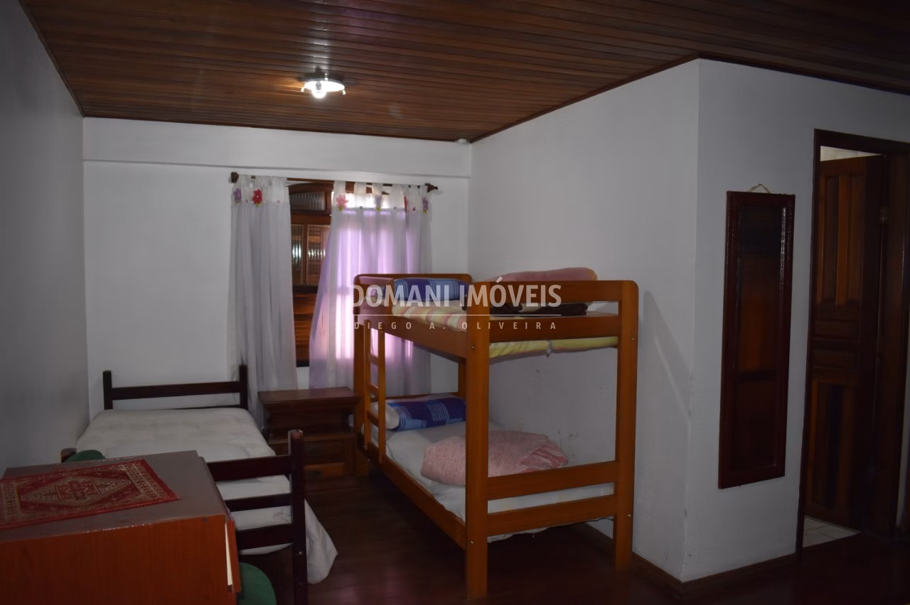 Casa de 1.160 m² em Campos do Jordão, SP