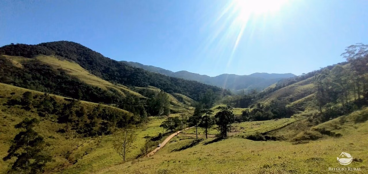 Small farm of 30 acres in São José dos Campos, SP, Brazil