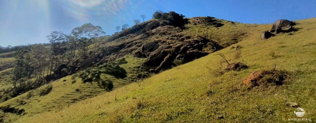 Small farm of 30 acres in São José dos Campos, SP, Brazil