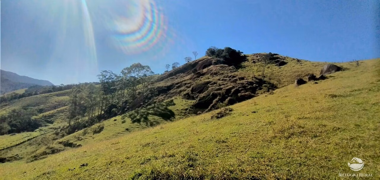 Small farm of 30 acres in São José dos Campos, SP, Brazil