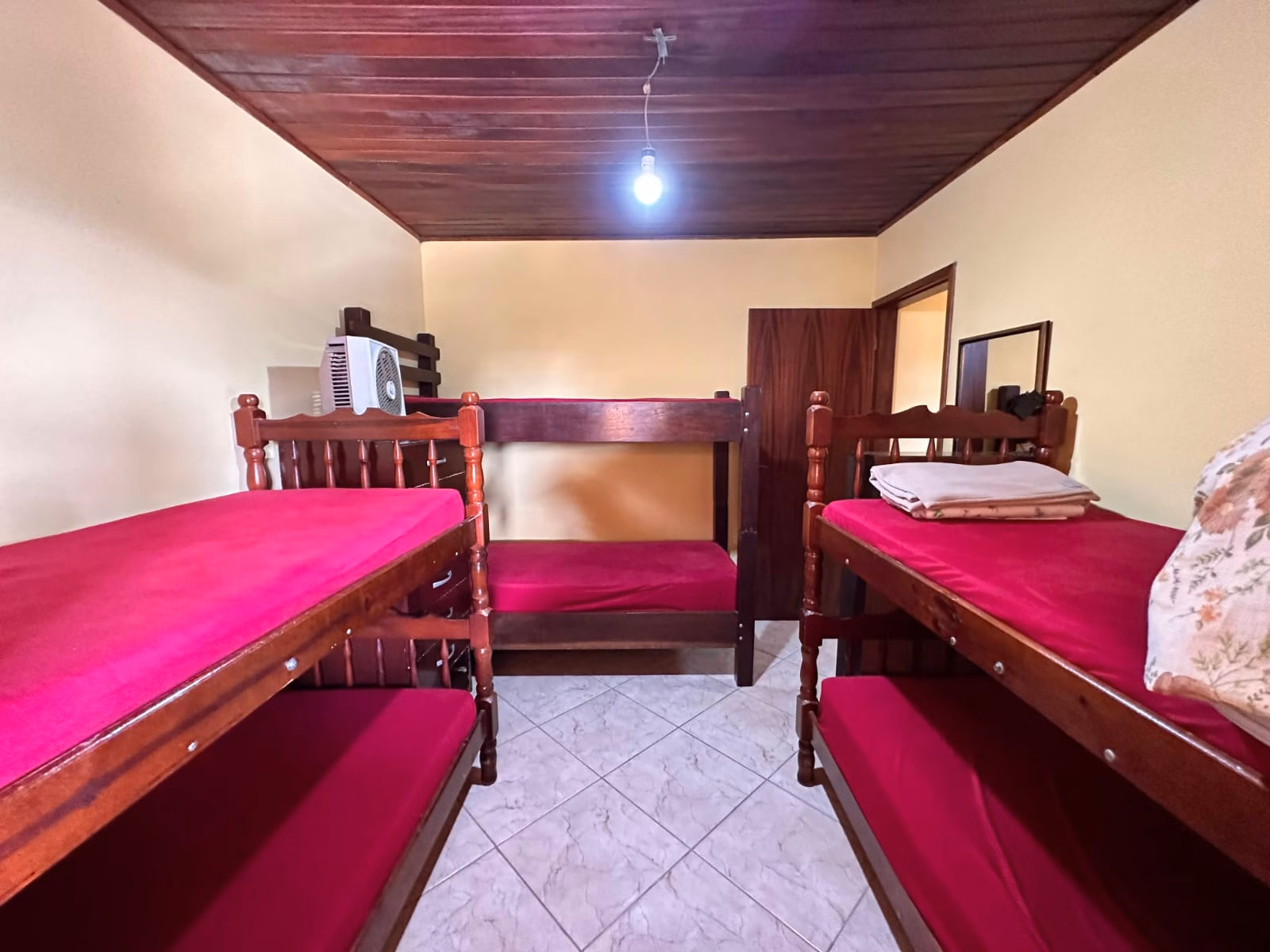 Country home of 1,000 m² in Mairinque, SP, Brazil