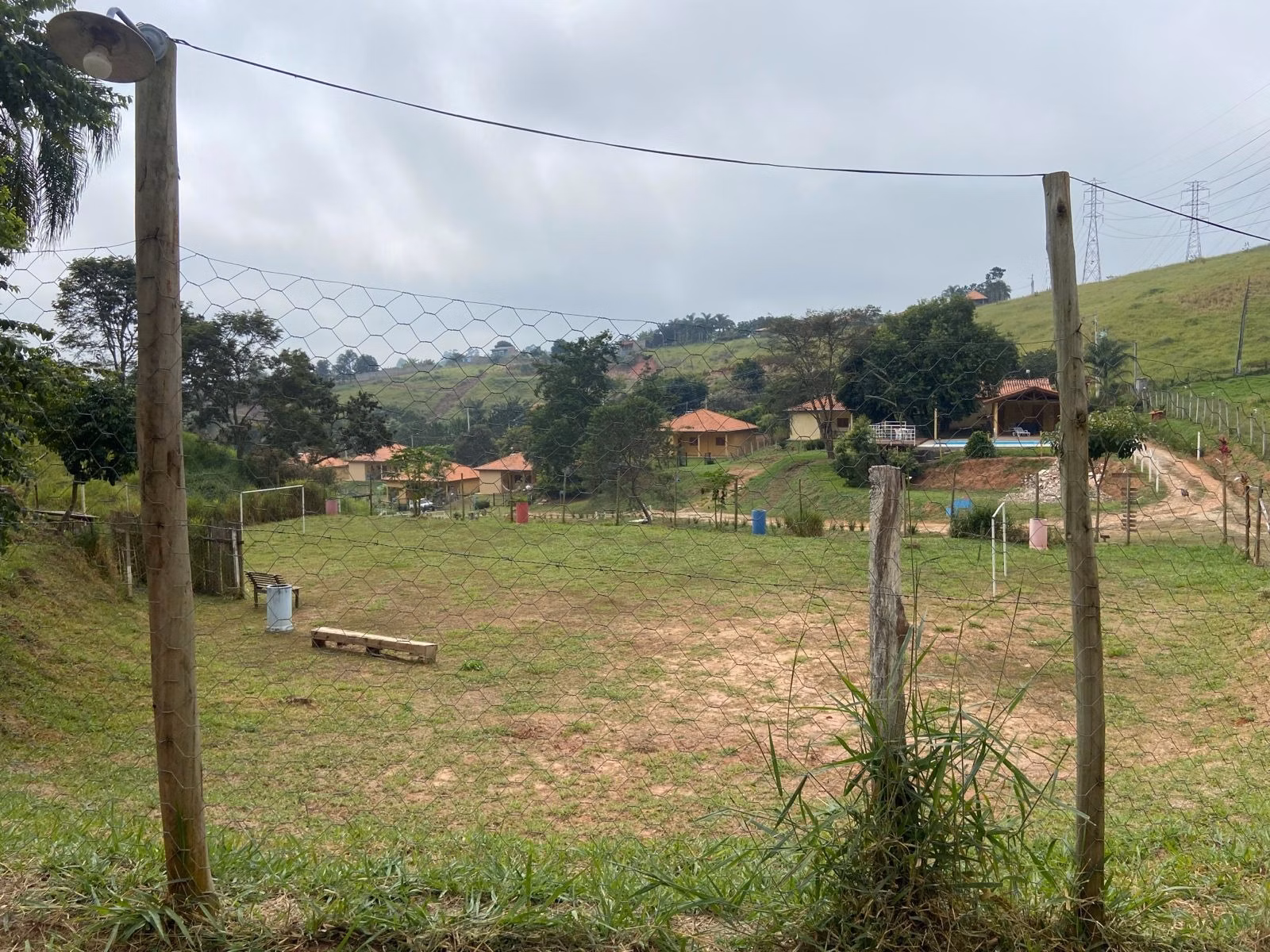 Chácara de 1.300 m² em Caçapava, SP