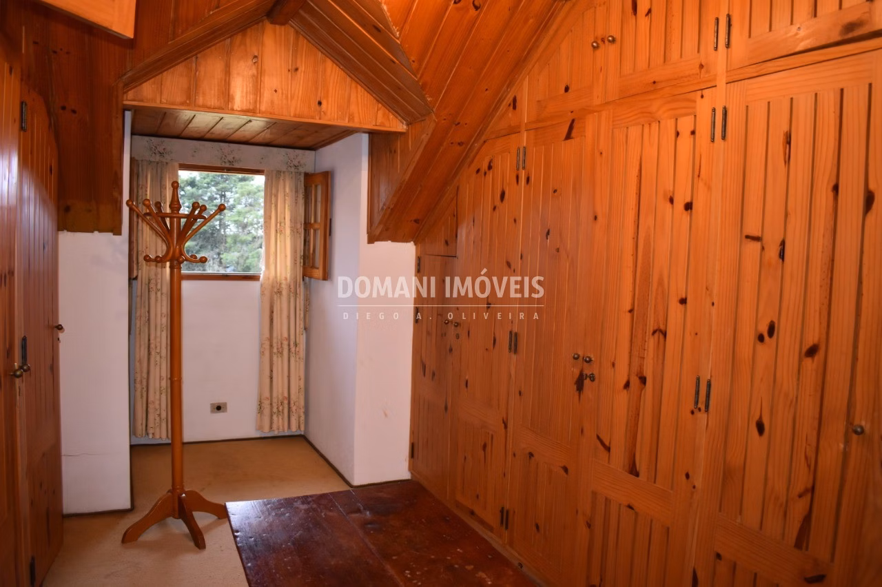 Casa de 8.430 m² em Campos do Jordão, SP