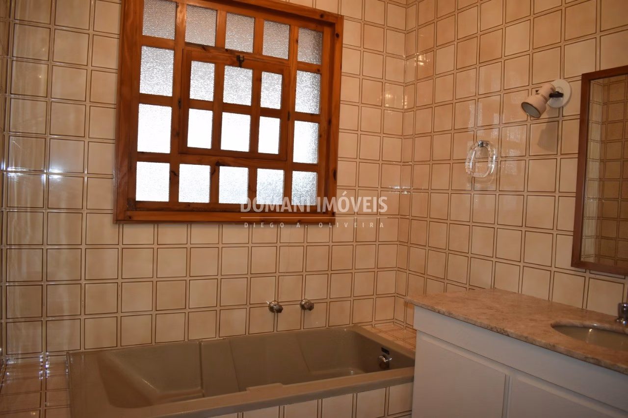 Casa de 8.430 m² em Campos do Jordão, SP