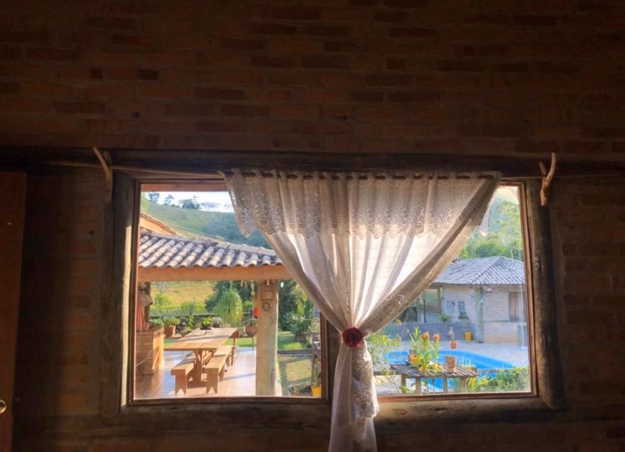 Chácara de 8.895 m² em Paraibuna, SP