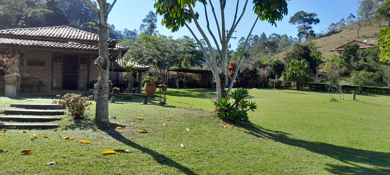 Chácara de 8.895 m² em Paraibuna, SP