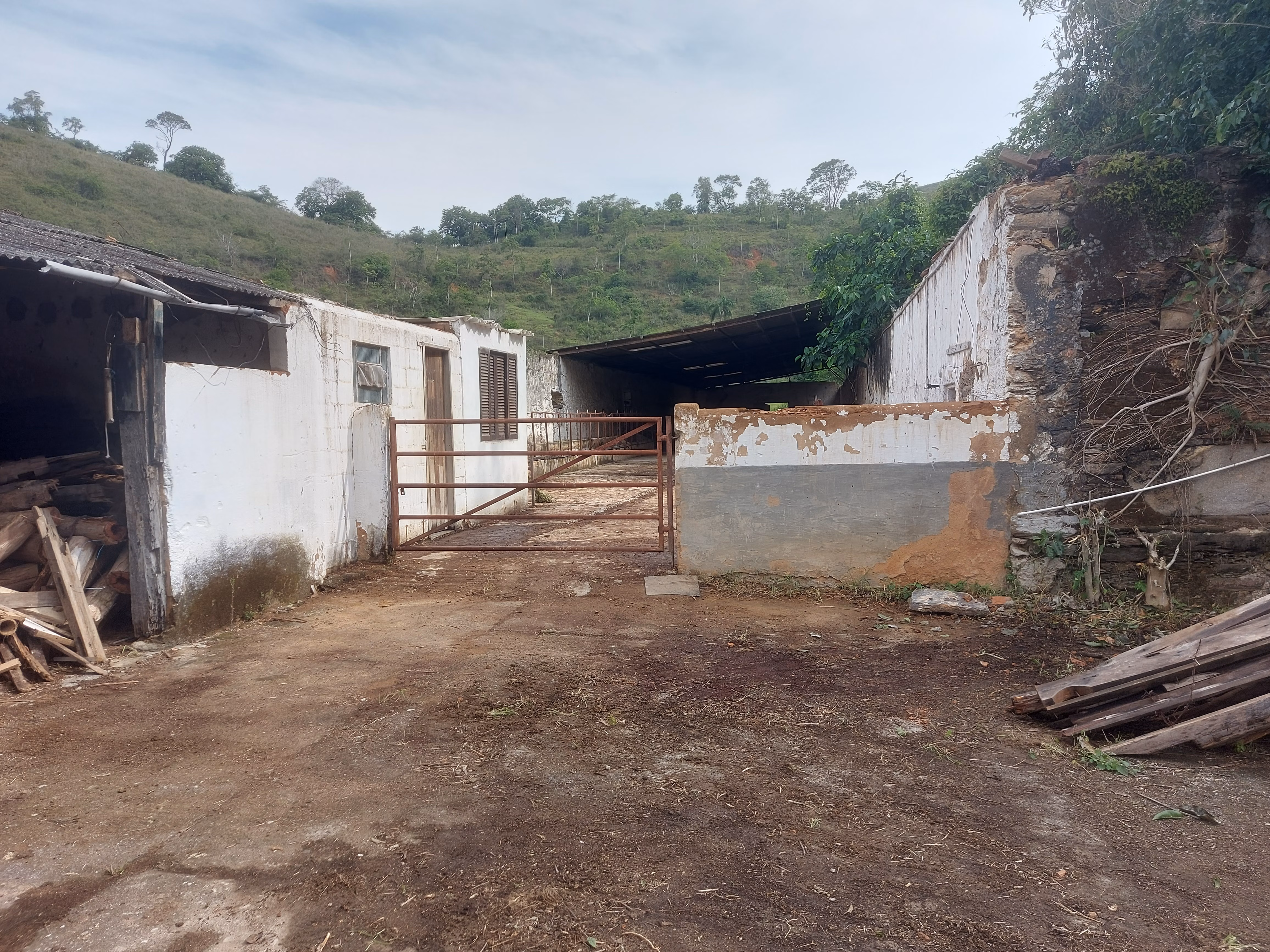 Fazenda de 86 ha em Cantagalo, RJ