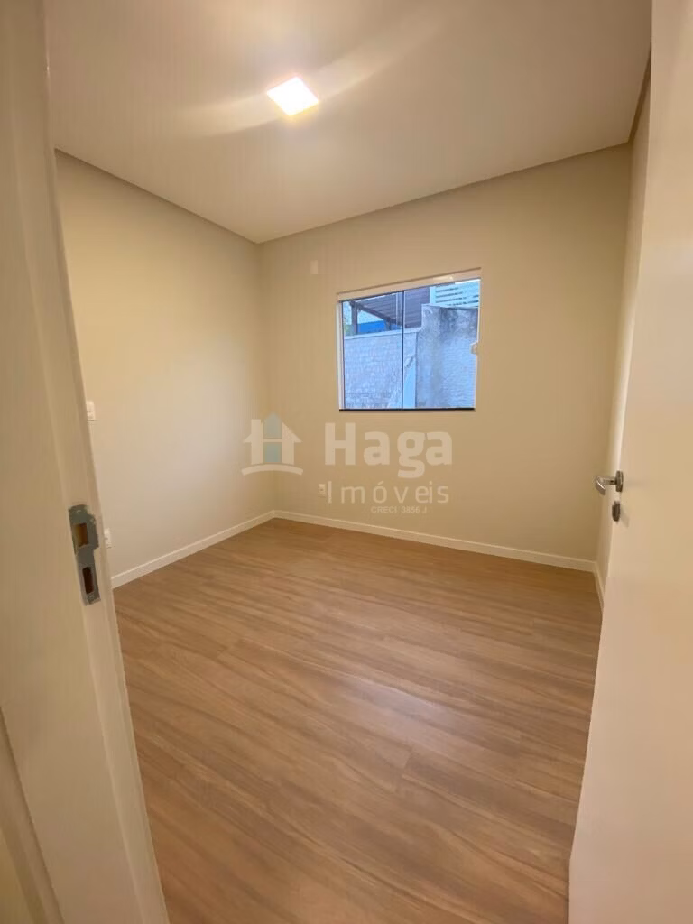 Casa de 87 m² em Brusque, SC