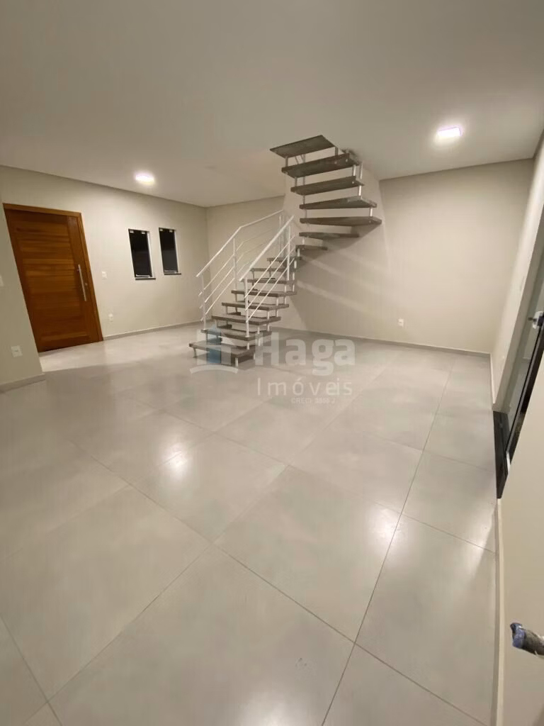 Casa de 87 m² em Brusque, SC