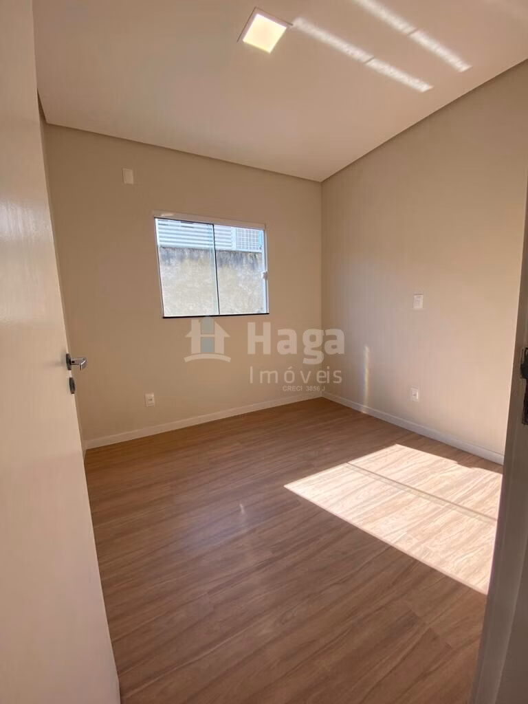 Casa de 87 m² em Brusque, SC