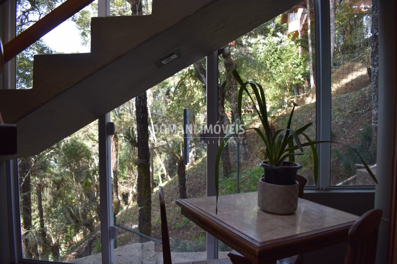 Casa de 2.760 m² em Campos do Jordão, SP
