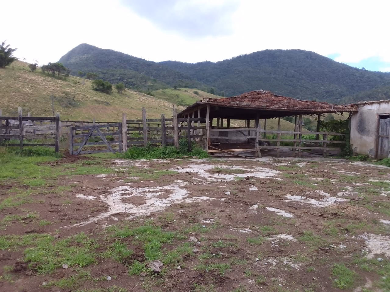 Small farm of 179 acres in Natividade da Serra, SP, Brazil