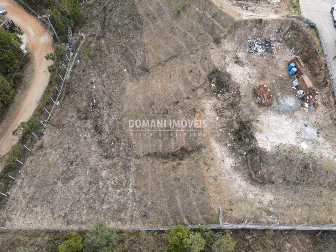 Terreno de 1.200 m² em Campos do Jordão, SP