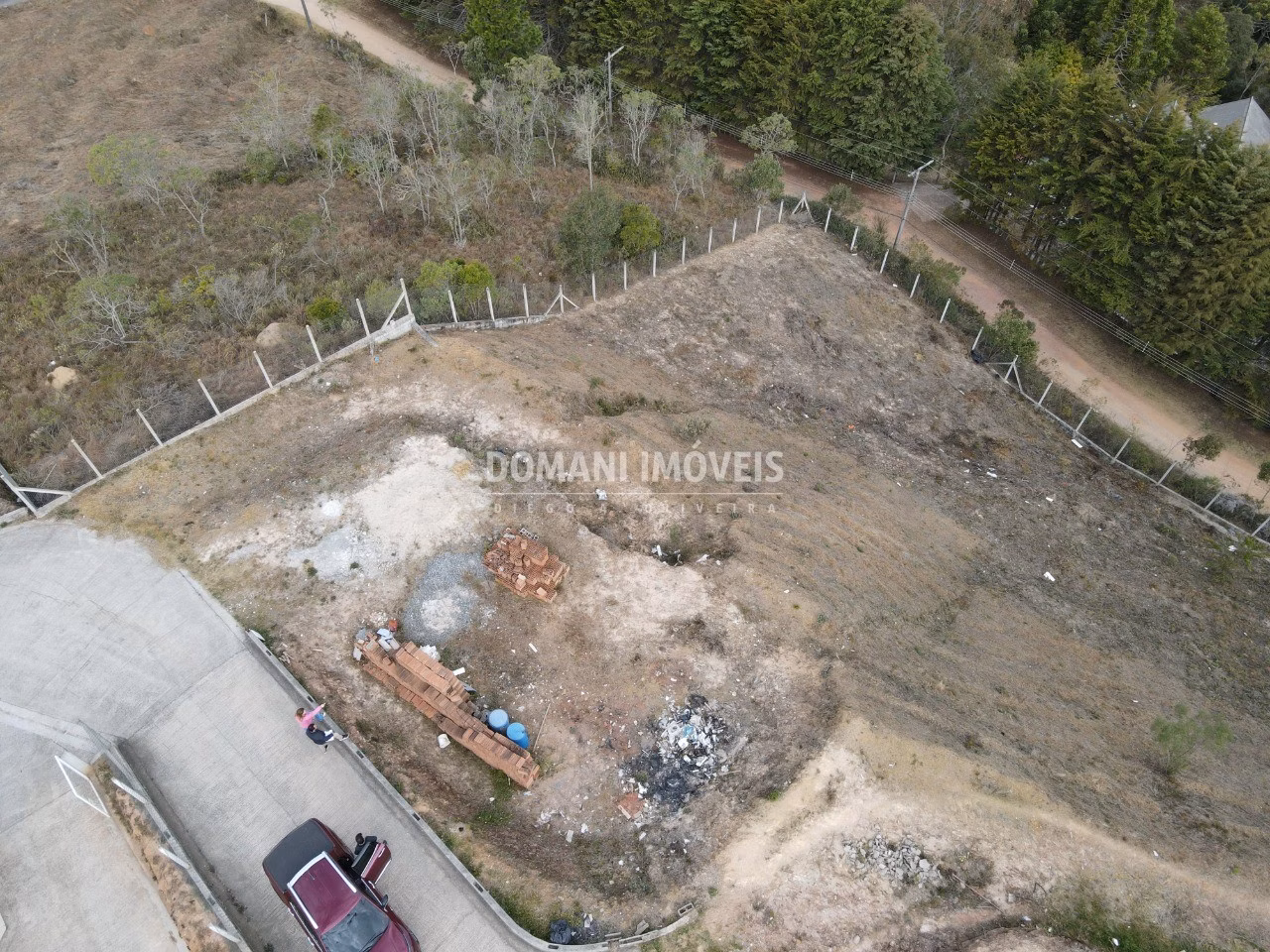 Terreno de 1.200 m² em Campos do Jordão, SP