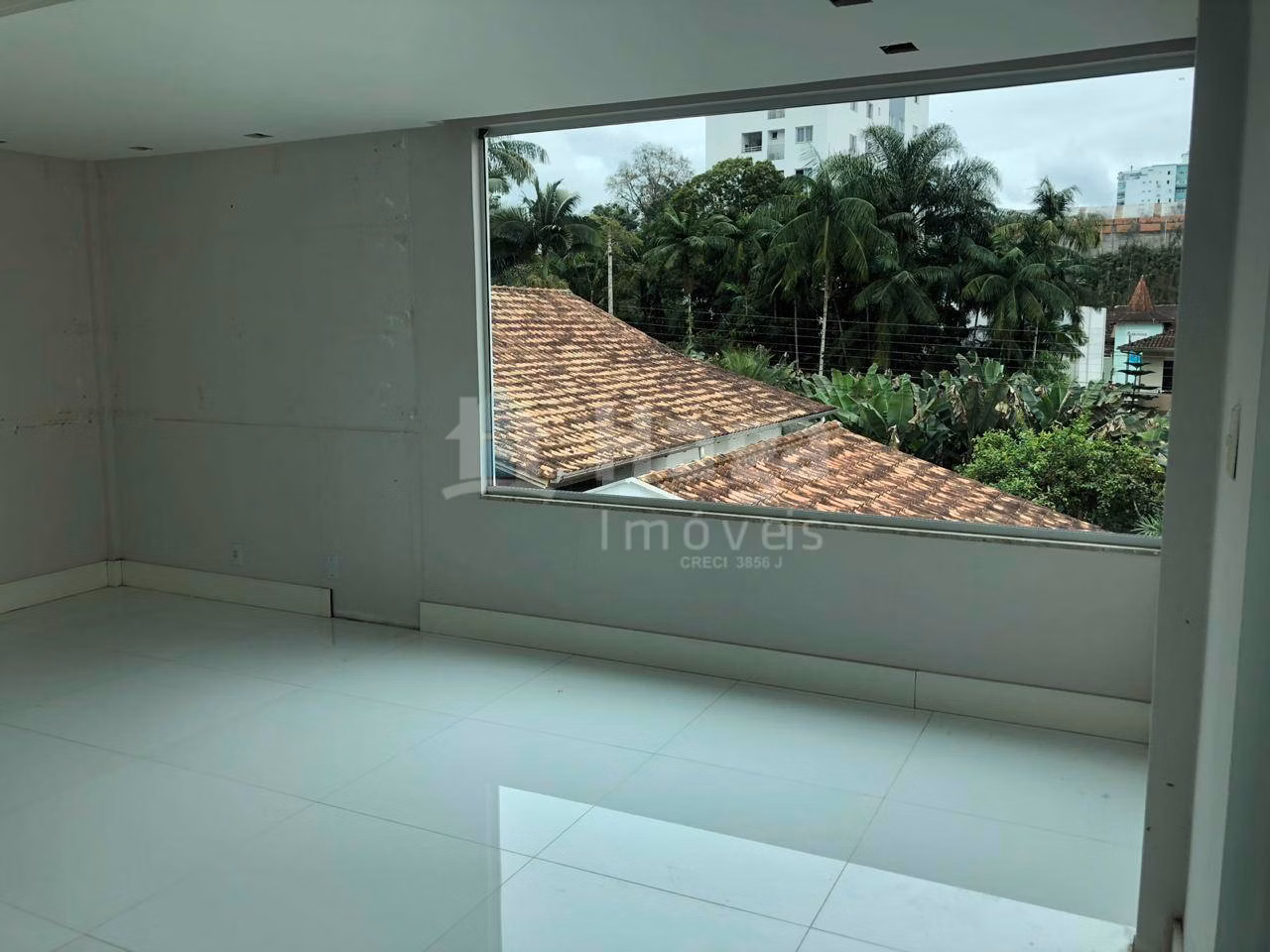 Casa de 595 m² em Brusque, SC