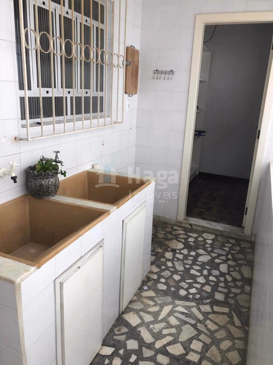 Casa de 595 m² em Brusque, SC