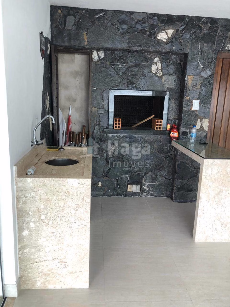 Casa de 595 m² em Brusque, SC