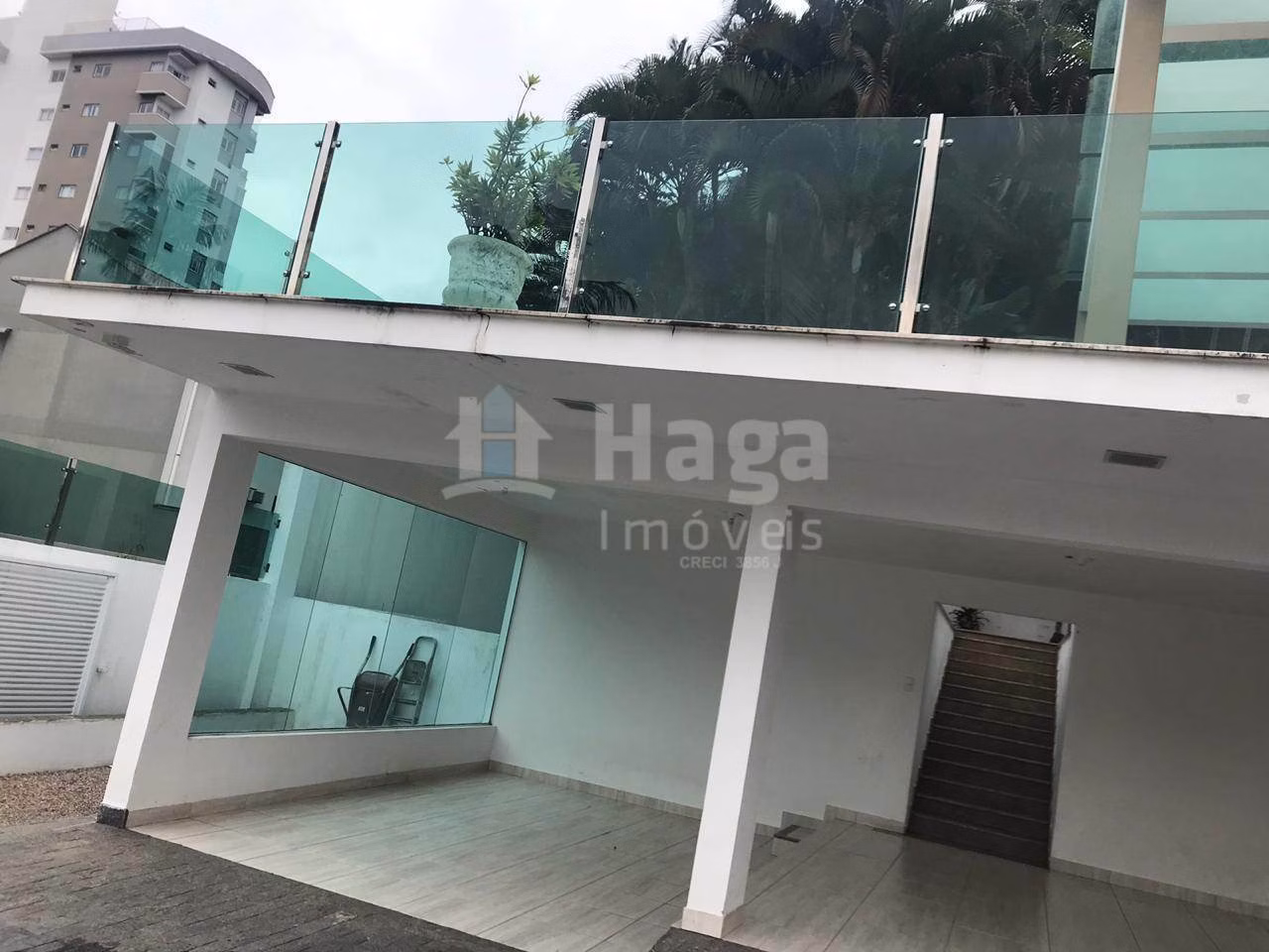 Casa de 595 m² em Brusque, SC