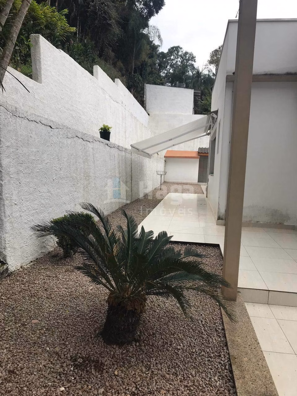 Casa de 595 m² em Brusque, SC