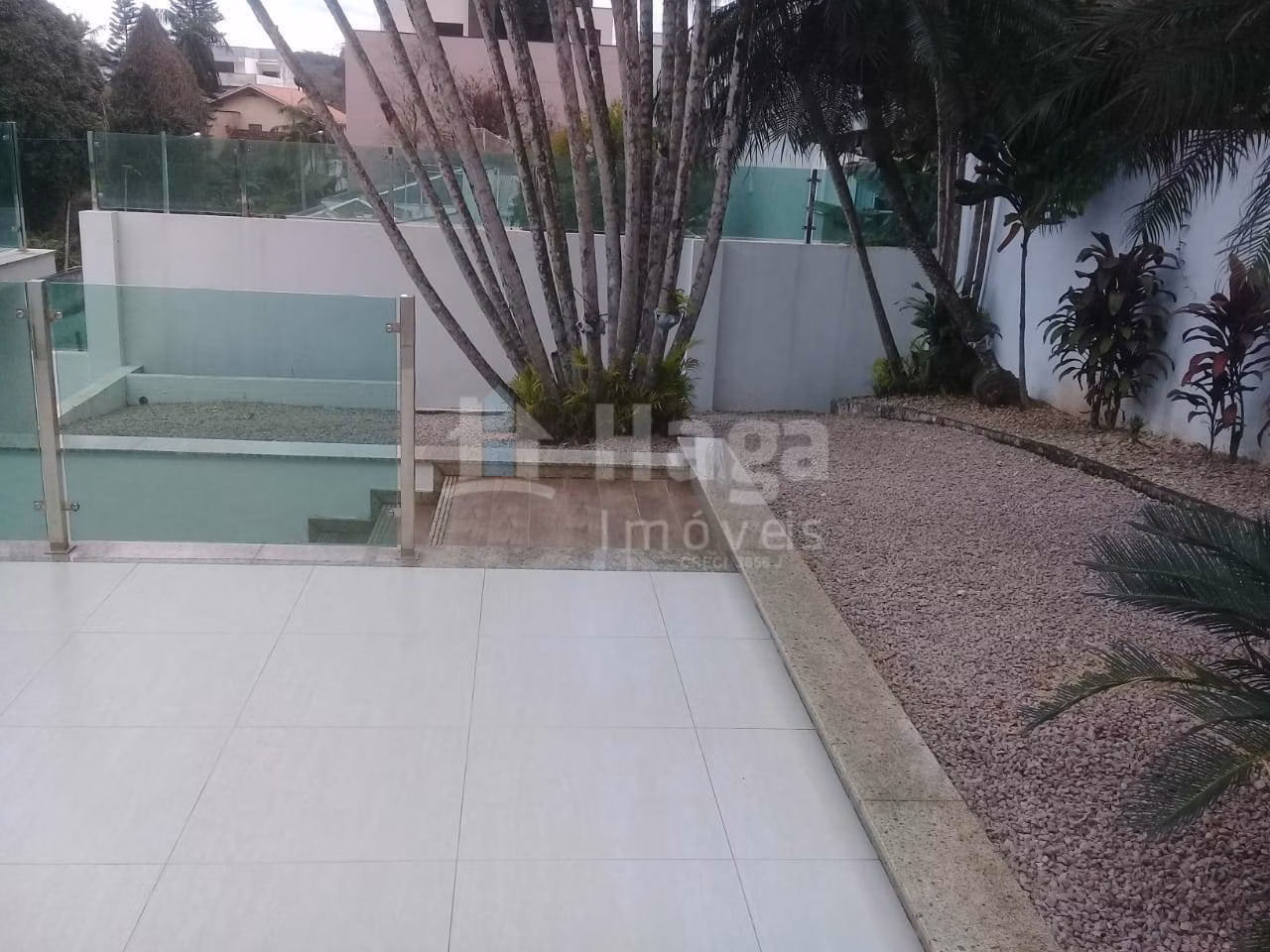 Casa de 595 m² em Brusque, SC