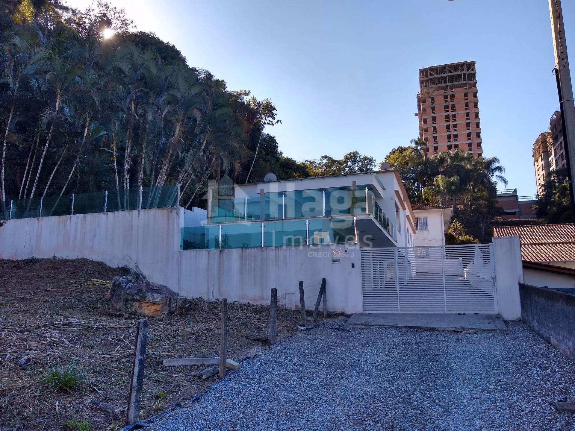 Casa de 595 m² em Brusque, SC