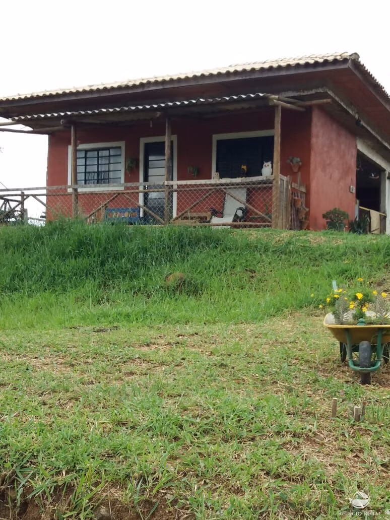 Chácara de 870 m² em Monteiro Lobato, SP
