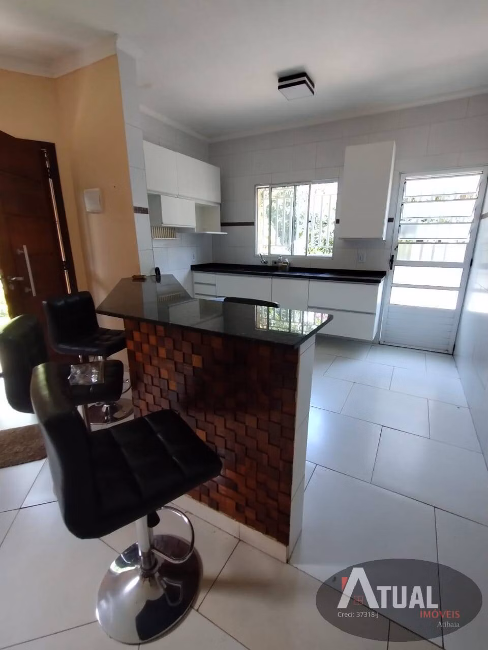 Casa de 250 m² em Mairiporã, SP