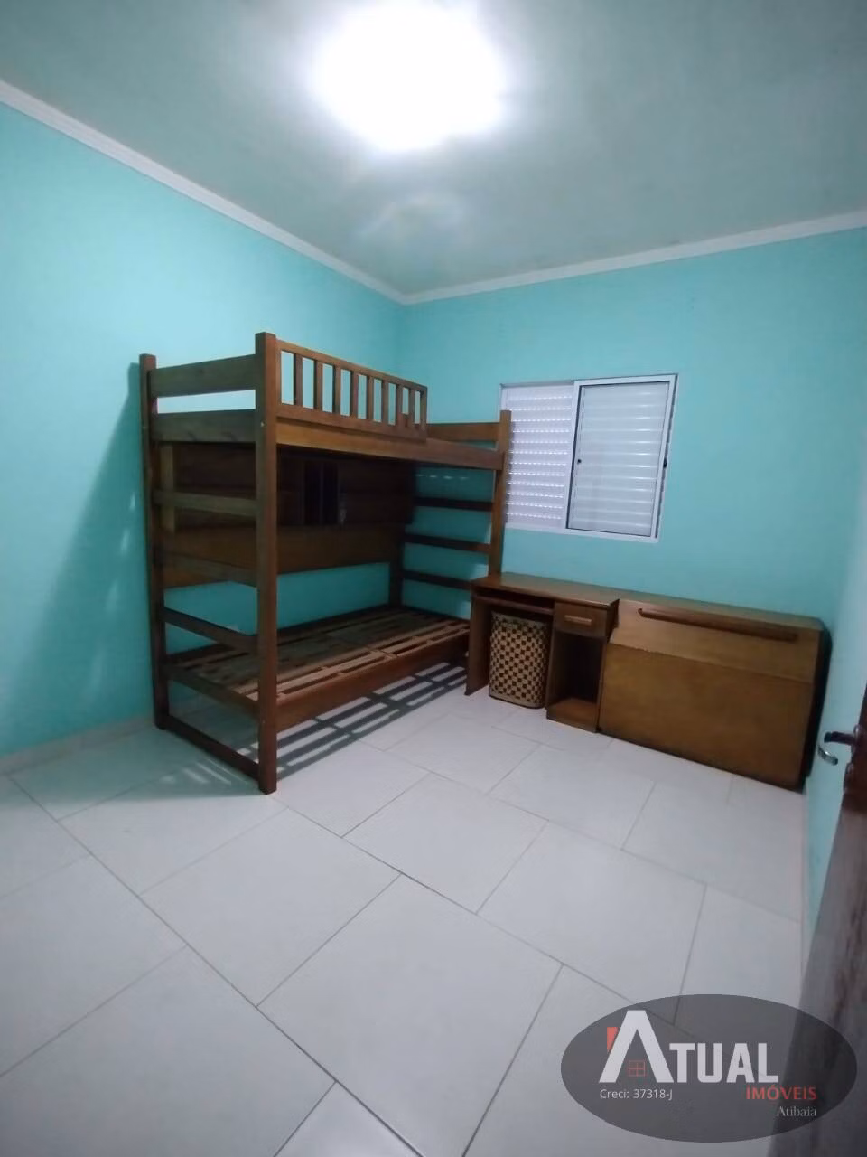 Casa de 250 m² em Mairiporã, SP