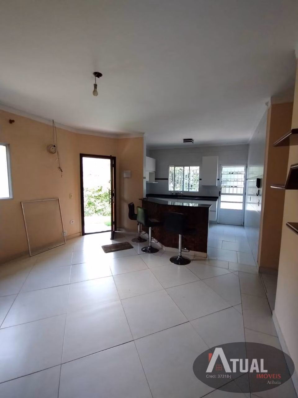 Casa de 250 m² em Mairiporã, SP