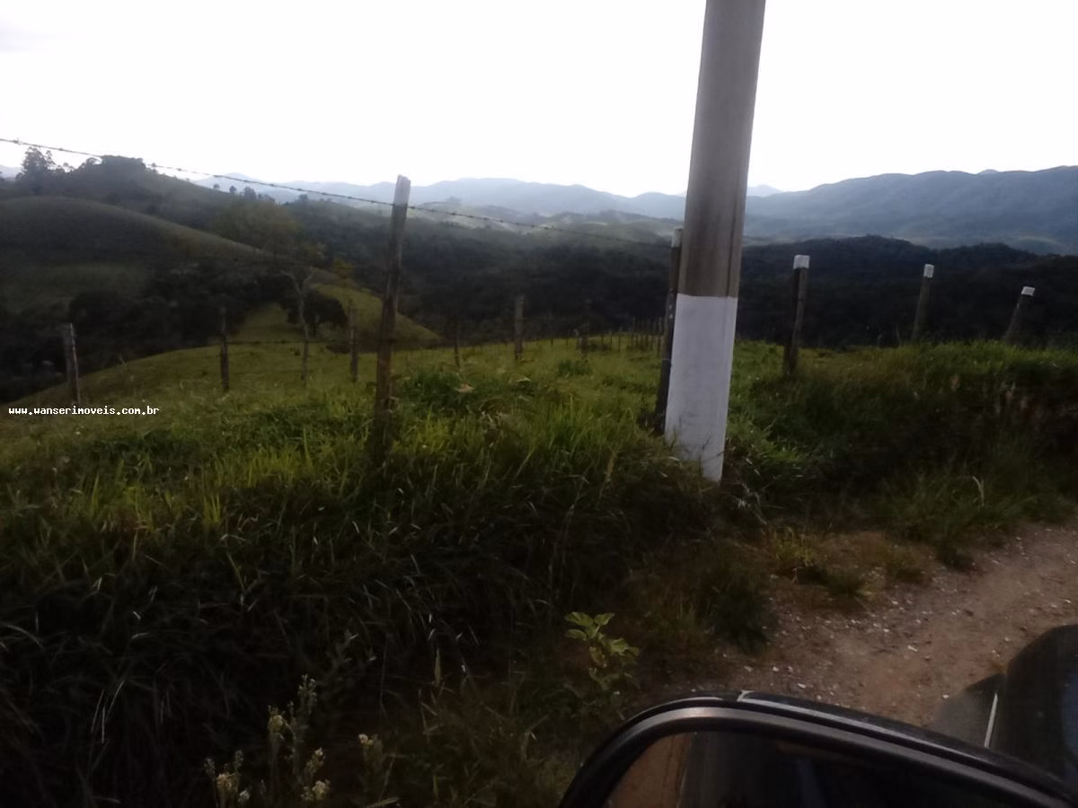Small farm of 30 acres in São José dos Campos, SP, Brazil