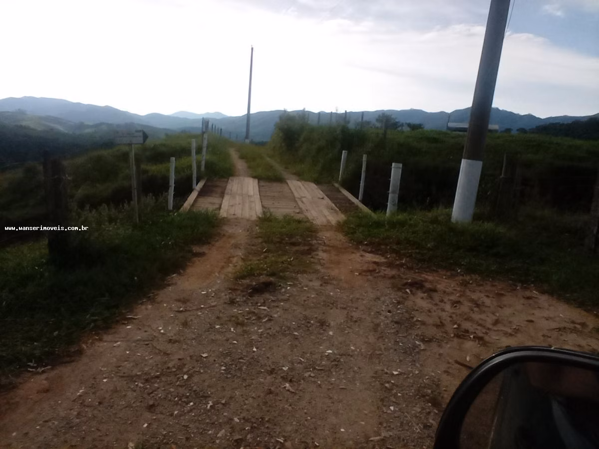 Small farm of 30 acres in São José dos Campos, SP, Brazil