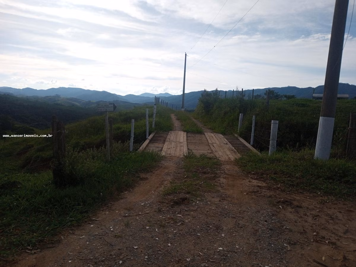 Small farm of 30 acres in São José dos Campos, SP, Brazil
