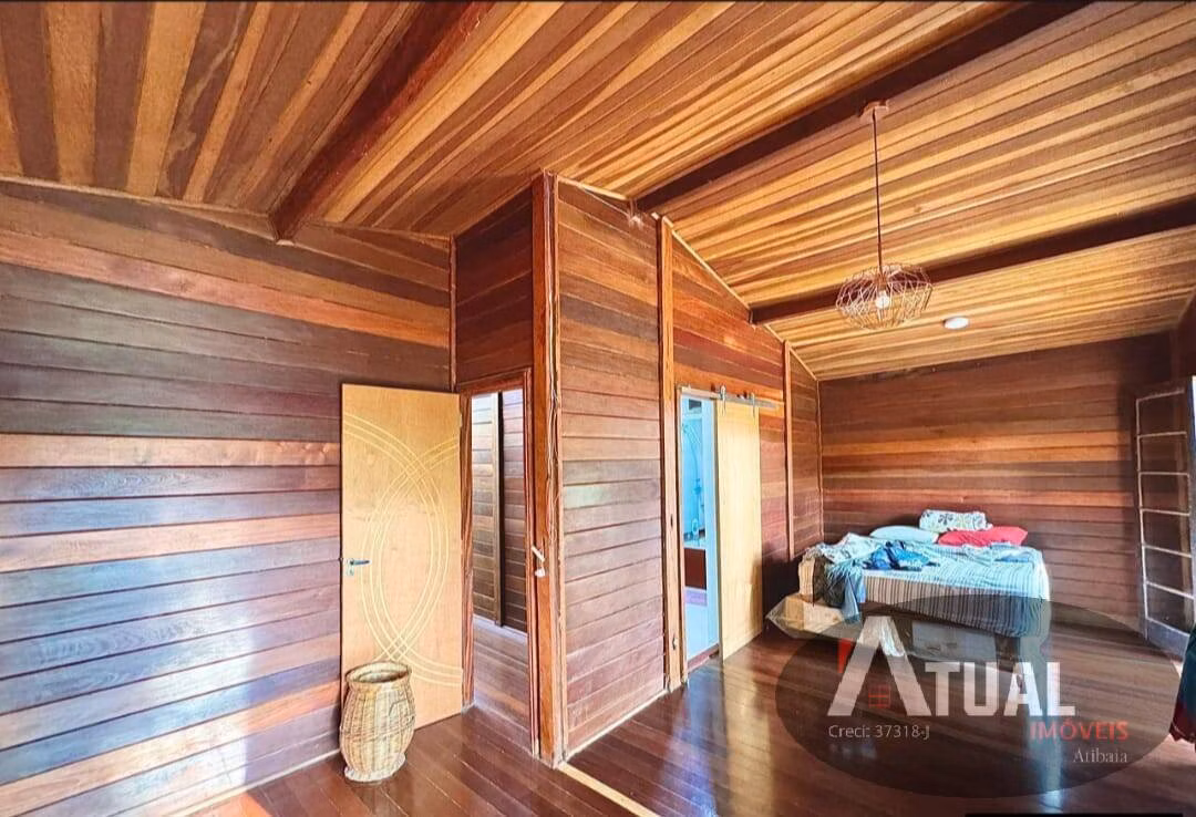 Casa de 1.790 m² em Mairiporã, SP