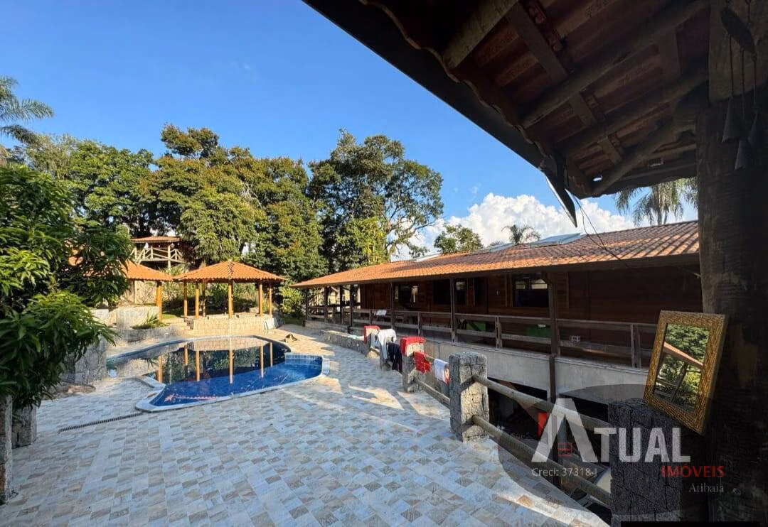 Casa de 1.790 m² em Mairiporã, SP