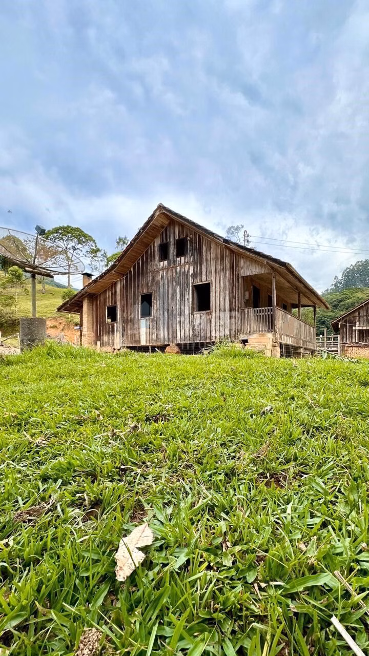 Terreno de 30 ha em Nova Trento, SC