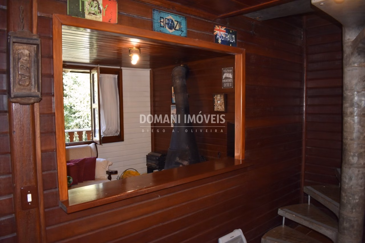 Casa de 1.010 m² em Campos do Jordão, SP