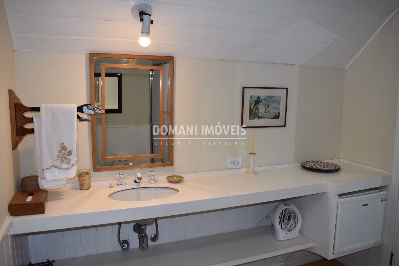 Casa de 7,590 m² em Campos do Jordão, SP