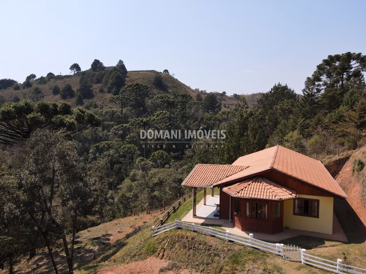 House of 2,350 m² in Campos do Jordão, SP, Brazil
