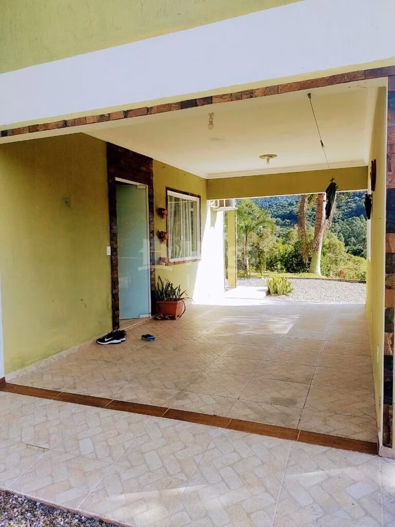 Casa de 800 m² em Nova Trento, SC