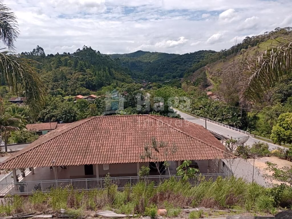 Casa de 800 m² em Nova Trento, SC