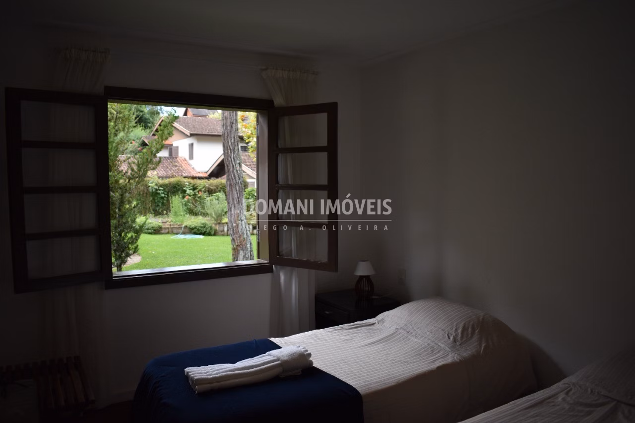 Casa de 3,530 m² em Campos do Jordão, SP