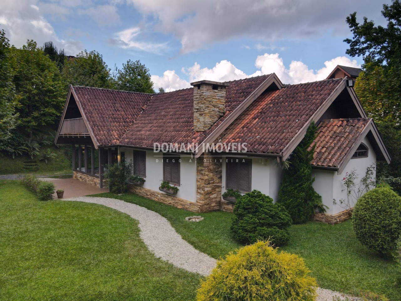House of 3,530 m² in Campos do Jordão, SP, Brazil