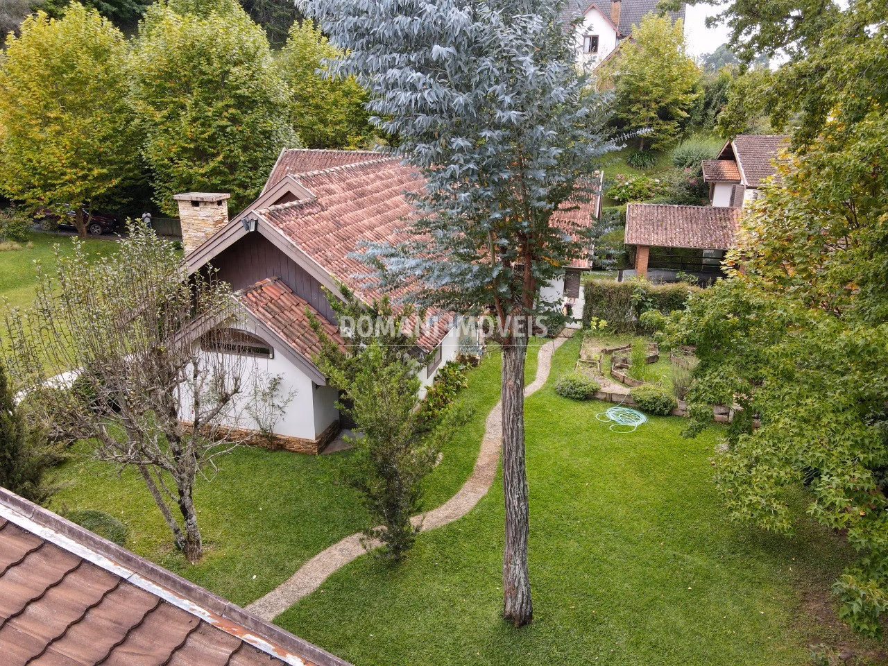 Casa de 3,530 m² em Campos do Jordão, SP